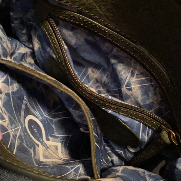 New Cynthia Vicent leather boho fringe crossbody - Picture 6 of 9